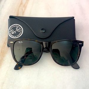 Ray Ban original wayfarer in excellent condition